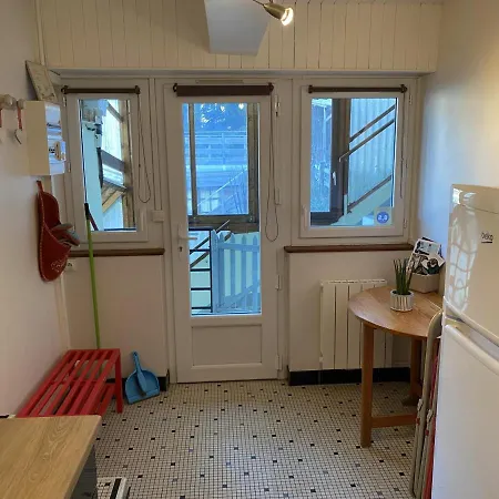 La Bourboule, 2 Pieces, 4 Personnes - Fr-1-667-14 Apartament