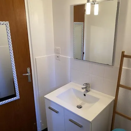 La Bourboule, 2 Pieces, 4 Personnes - Fr-1-667-14 Apartament